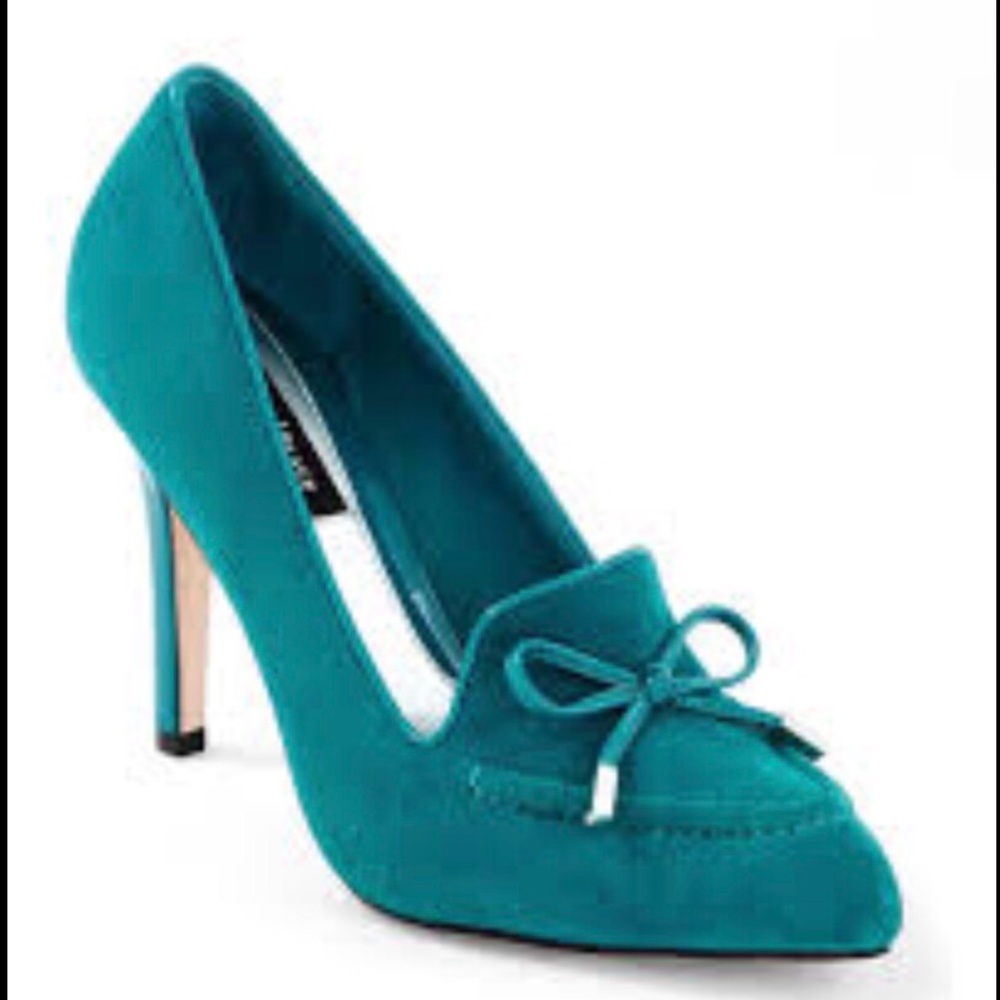 White House Black Market Suede Moc With Bow Heel